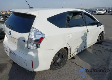 2014 Toyota Prius V Three z USA, uszkodzony, nr VIN JTDZN3EU3EJ013252